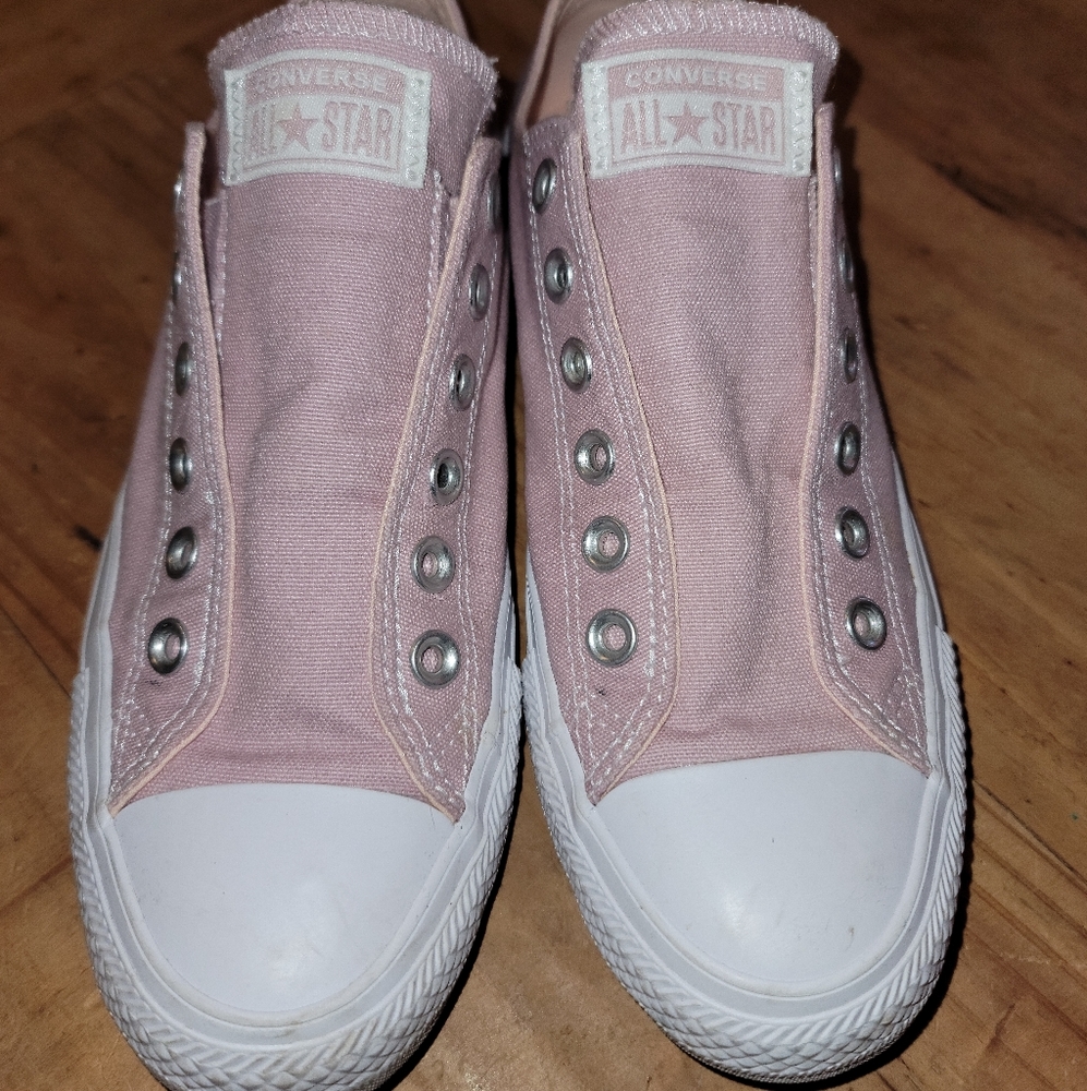 Blush pink converse sz 8